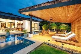 Casa Angelina: Luxury 4-Bedroom Home with Pool in Hacienda Pinilla, Steps from the Beach Casa Angelina: Luxury 4-Bedroom Home with Pool in Hacienda Pinilla, Steps from the Beach