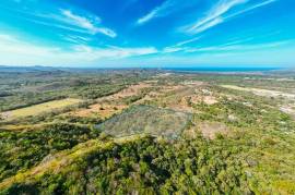 Huacas parcel, 2 min away from Educarte: Welcome to this extraordinary opportunity in Huacas!