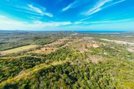 Huacas parcel, 2 min away from Educarte: Welcome to this extraordinary opportunity in Huacas!