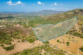 Huacas parcel, 2 min away from Educarte: Welcome to this extraordinary opportunity in Huacas!