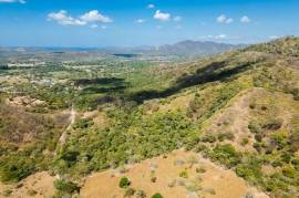 Huacas parcel, 2 min away from Educarte: Welcome to this extraordinary opportunity in Huacas!