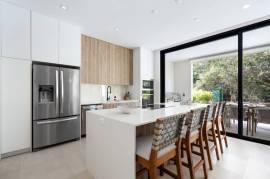 Villa Tropical Dawn: 4-Bedroom Modern Oasis in Bosques de Pinilla with Forest Views & Resort-Style Amenities