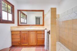 Villa La Josefina: Exclusive Estate with Three Villas and Two Pools in La Josefina, Tamarindo