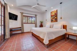 Villa La Josefina: Exclusive Estate with Three Villas and Two Pools in La Josefina, Tamarindo