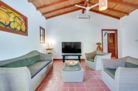 Villa La Josefina: Exclusive Estate with Three Villas and Two Pools in La Josefina, Tamarindo