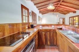 Villa La Josefina: Exclusive Estate with Three Villas and Two Pools in La Josefina, Tamarindo