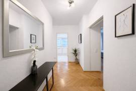 Potsdamer Platz! Fully Furnished 3 Room with Open Plan Living in Modern Building