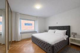 Potsdamer Platz! Fully Furnished 3 Room with Open Plan Living in Modern Building