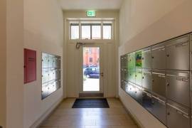 Ready to move: Sunny 2-bedroom family apartment with balcony in Schoneberg