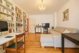 Ready to move: South-Facing 3-room apartment next to Brusseler Kiez Wedding