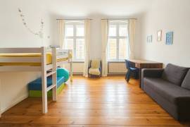 Ready to move: South-Facing 3-room apartment next to Brusseler Kiez Wedding