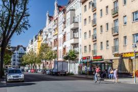 Ready to move: South-Facing 3-room apartment next to Brusseler Kiez Wedding