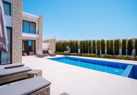 4 Bedroom Stylish Villa - Coral Bay, Paphos