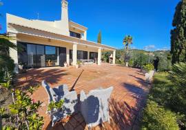 Elegant 3+1 Bedroom Villa with Panoramic Sea & Countryside Views near Loulé