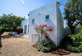 Tavira 4 Bed villa with heated pool, garden & energy-smart year-round comfort