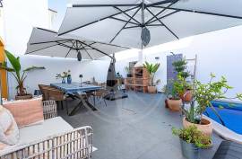 Exceptional 4 bed Villa with Private Pool & Sea-View Terrace in Tavira’s Miramar