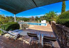 Elegant 4 bedroom Villa with Enchanting Garden and Pool near Tavira