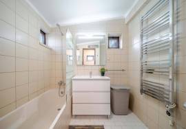 5 bedroom detached villa with private pool