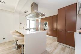 EXCELLENT 2 BEDROOM APARTMENT ON ESTRADA MONUMENTAL WITH SEA VIEW