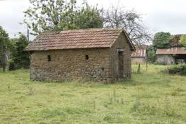 Detached Country House with Outbuilding