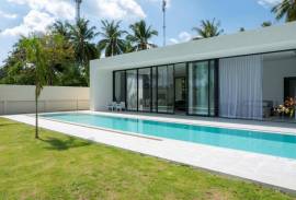 Brand New Five Bedroom Modern Villa with 18 meter Pool - 300 meters from Natai Beach