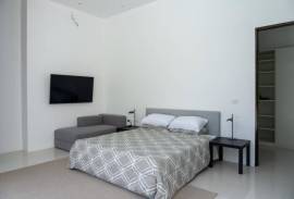 Brand New Five Bedroom Modern Villa with 18 meter Pool - 300 meters from Natai Beach